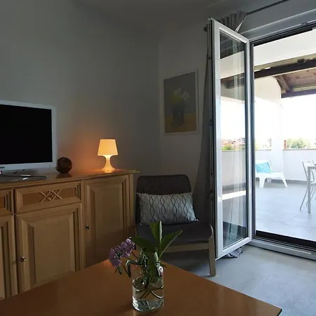 Sofia Apartment Banjole